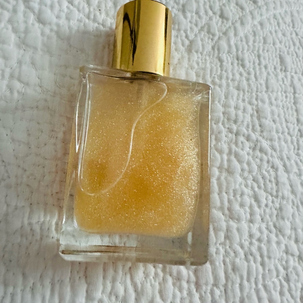 Tom Ford - Picture 2 of 3